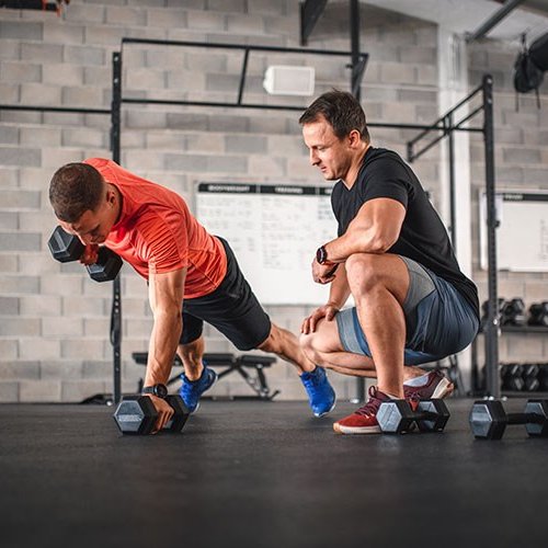 <p>Şirket finansalları ve insan kaynakları süreçlerinden sorumlu.</p>